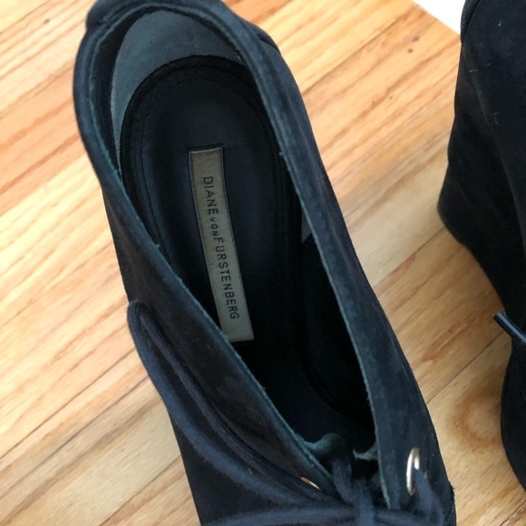 Diane Von Furstenberg Payton Black Wedge Boots Peep Toe Lace Up Black Su… - Picture 3 of 10